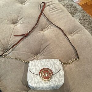 Michael Kors Crossbody Bag